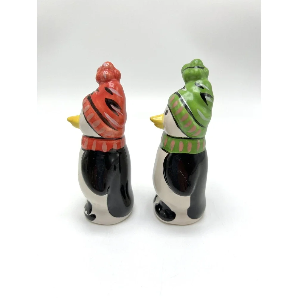 Pfaltzgraff Penguin Salt And Pepper Shakers Winter Themed